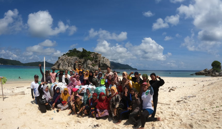 Reportage: World Cleanup Day 2021 Events in Kiabu and Tarempa